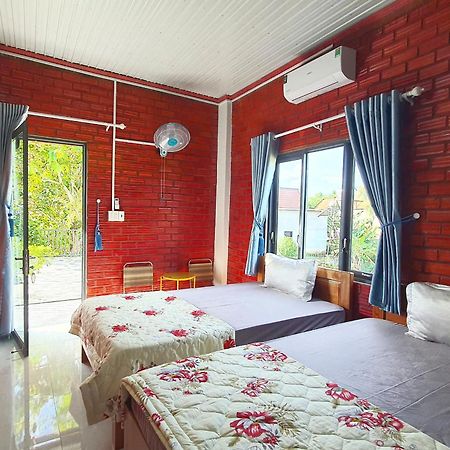 Cat Tien Backpackers Hostel Екстер'єр фото