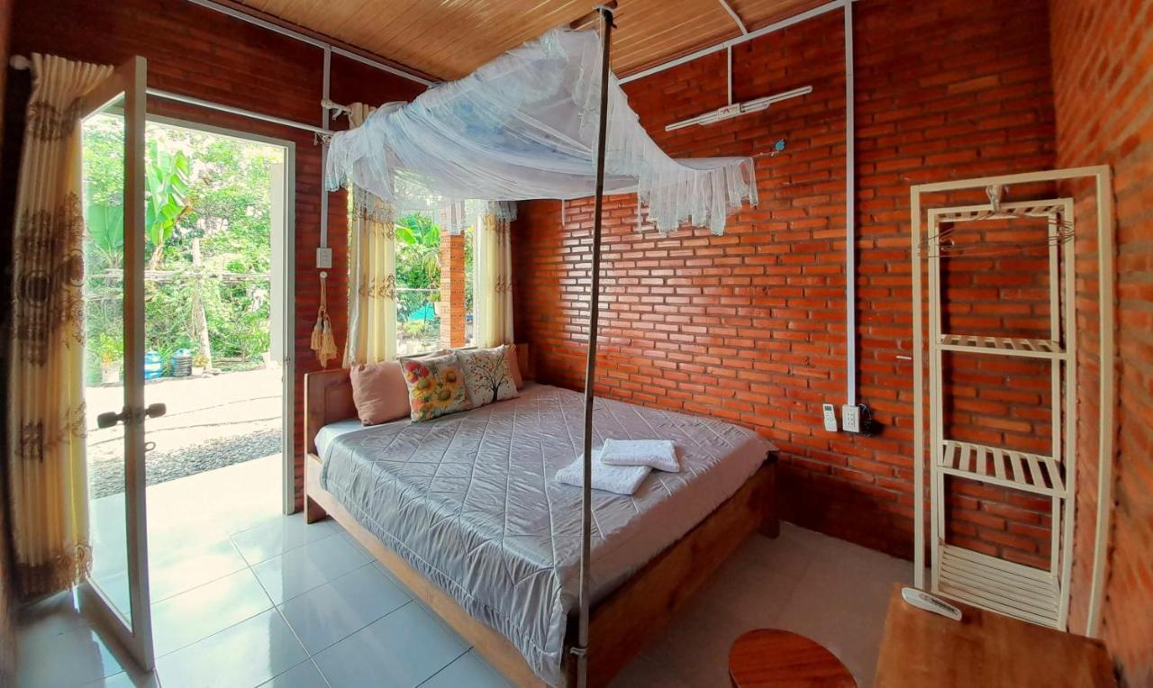 Cat Tien Backpackers Hostel Екстер'єр фото