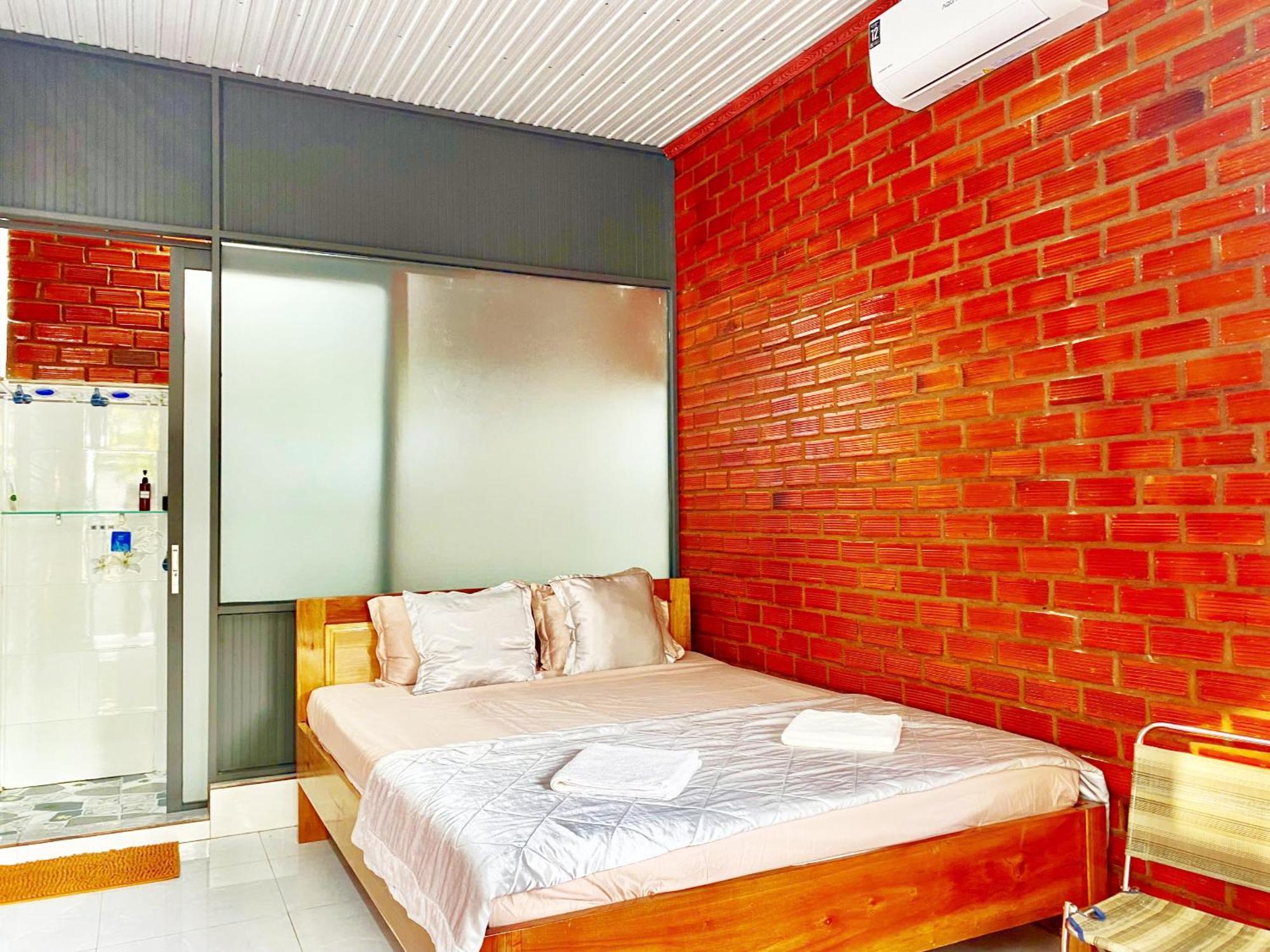 Cat Tien Backpackers Hostel Екстер'єр фото