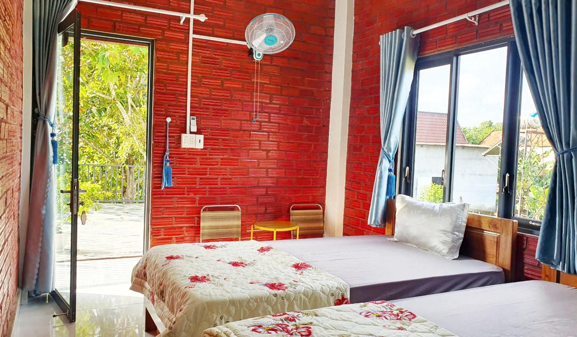 Cat Tien Backpackers Hostel Екстер'єр фото
